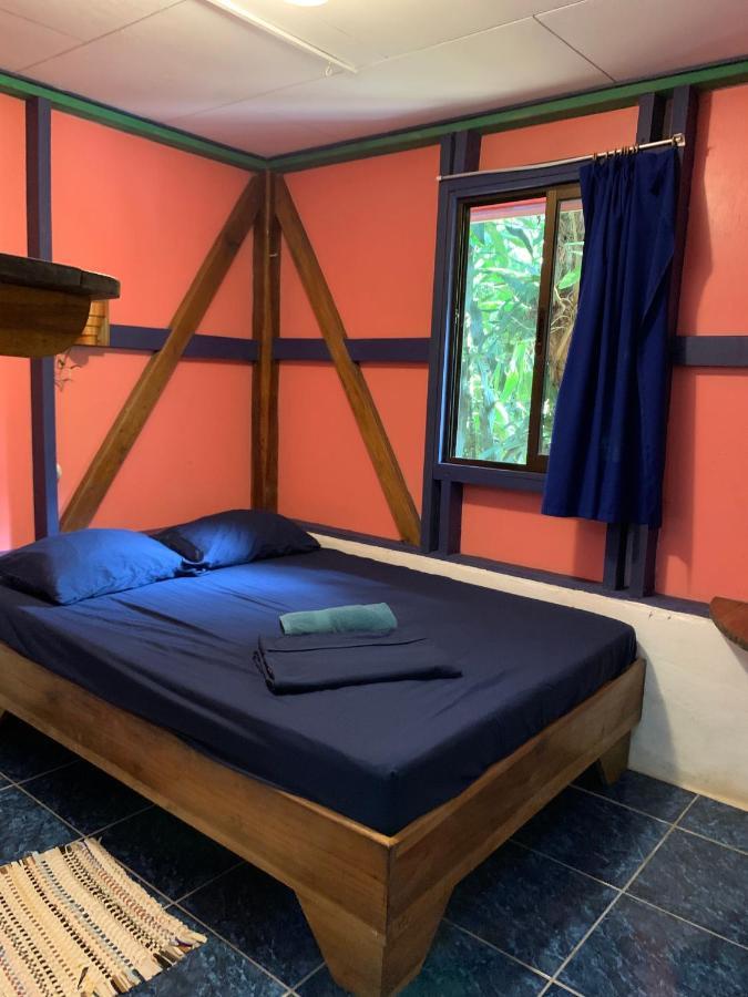 Hotel Brigitte'S Ranch à Cahuita Extérieur photo