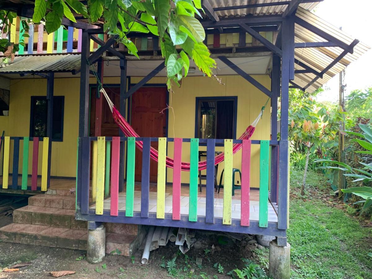 Hotel Brigitte'S Ranch à Cahuita Extérieur photo