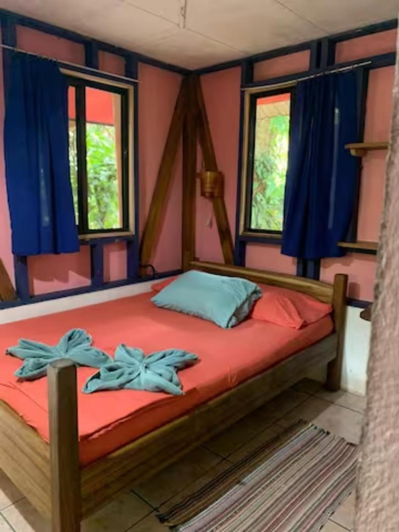 Hotel Brigitte'S Ranch à Cahuita Extérieur photo